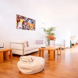 https://modern-sea-front-apartment-in-garachico.tenerifehoteles.net